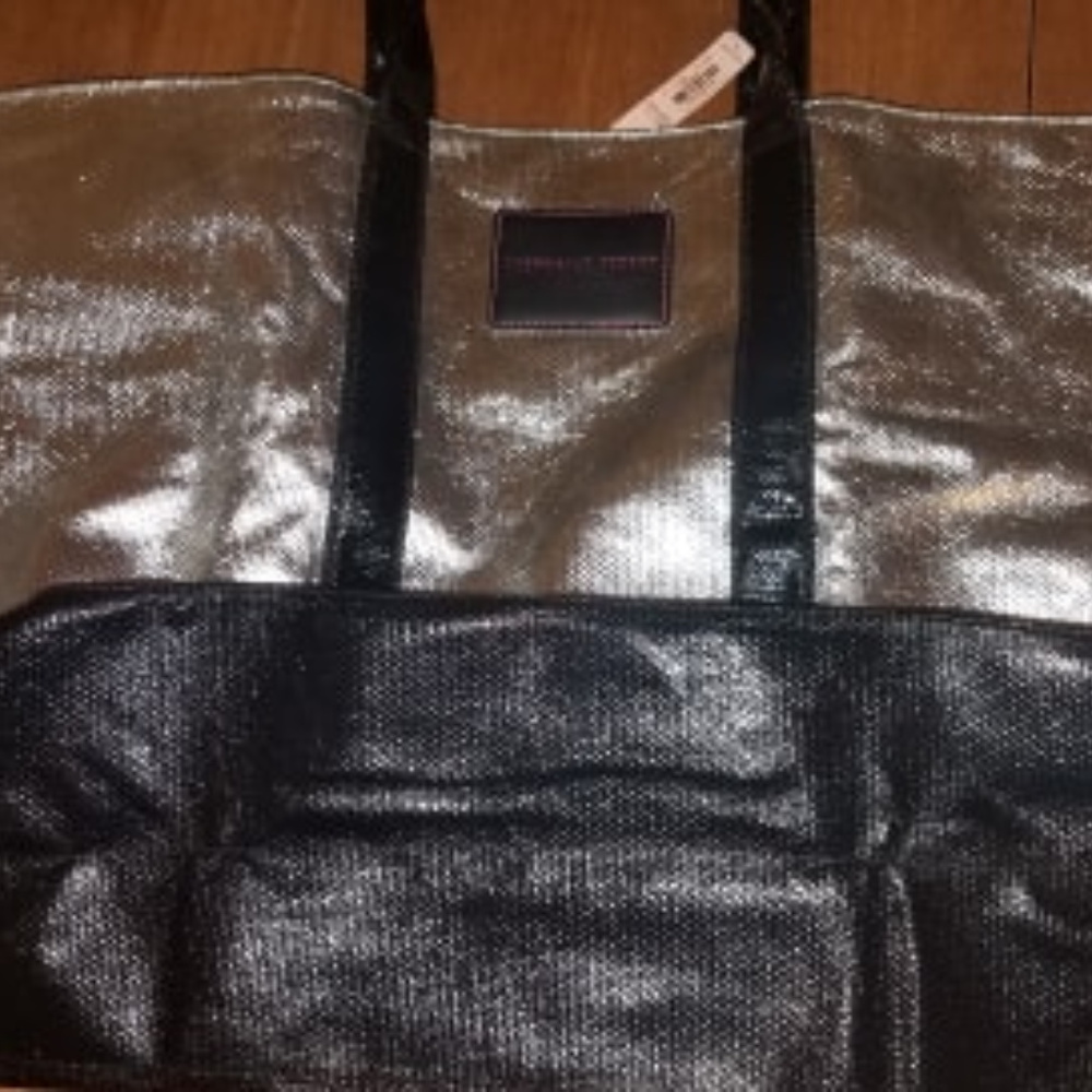 NWT Victoria's Secret Limited Edition XL Tote